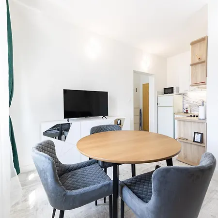 Lions Apartmán *