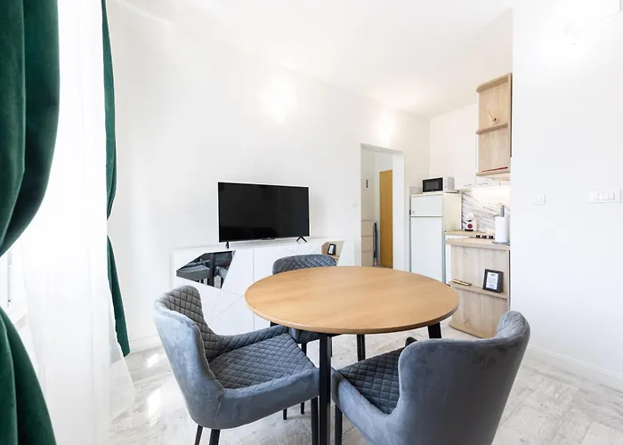Lions Apartament *